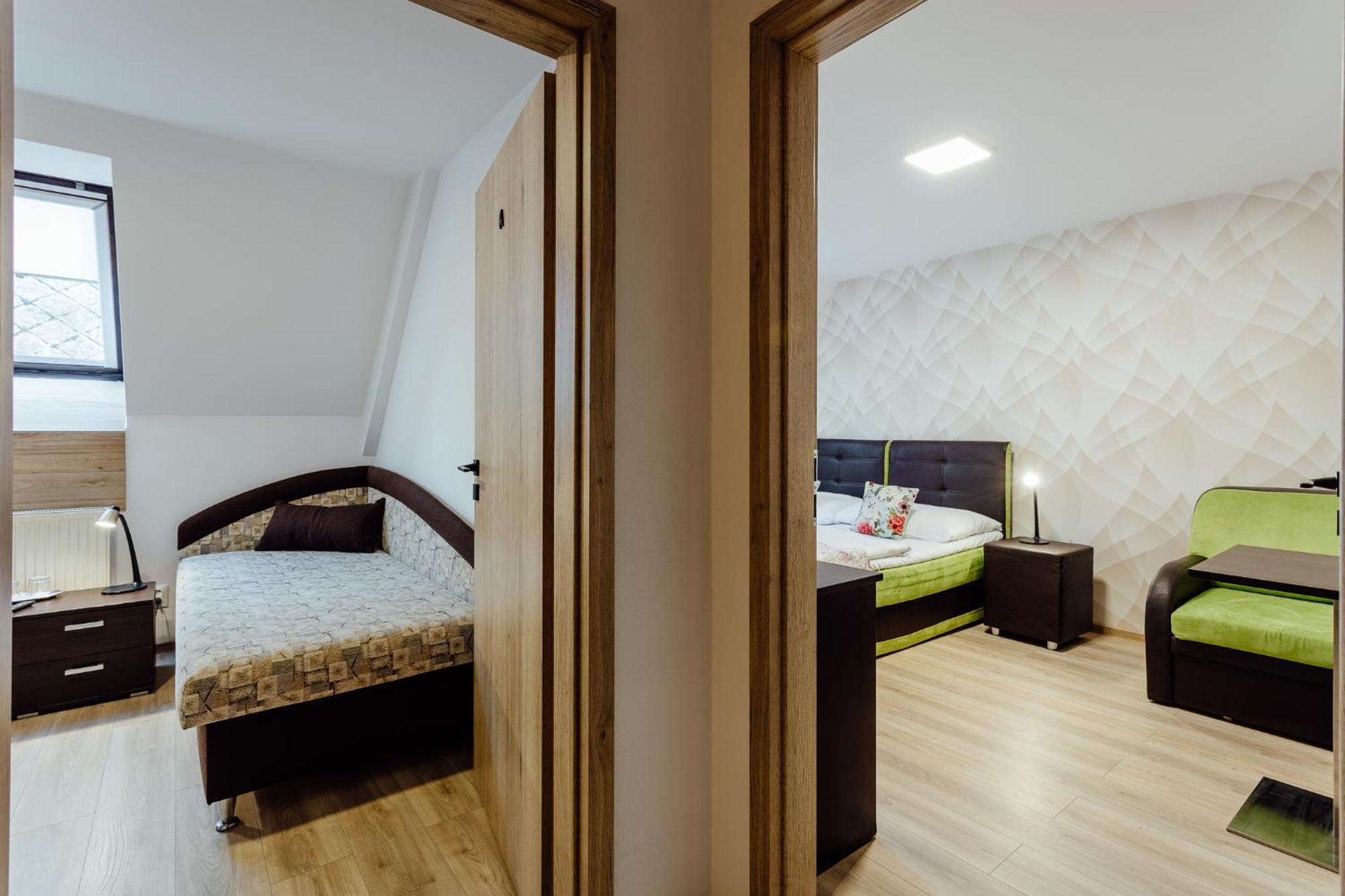 Penzion Panda 2 Turčianske Teplice エクステリア 写真